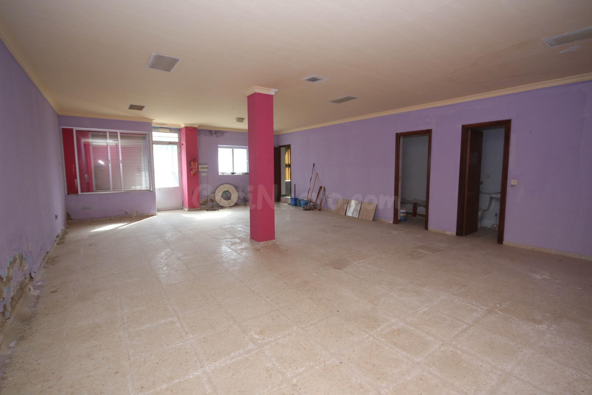 EDIFICIO CON LOCAL EN PLANTA BAJA PISO EN 1º PLANTA - foto 3