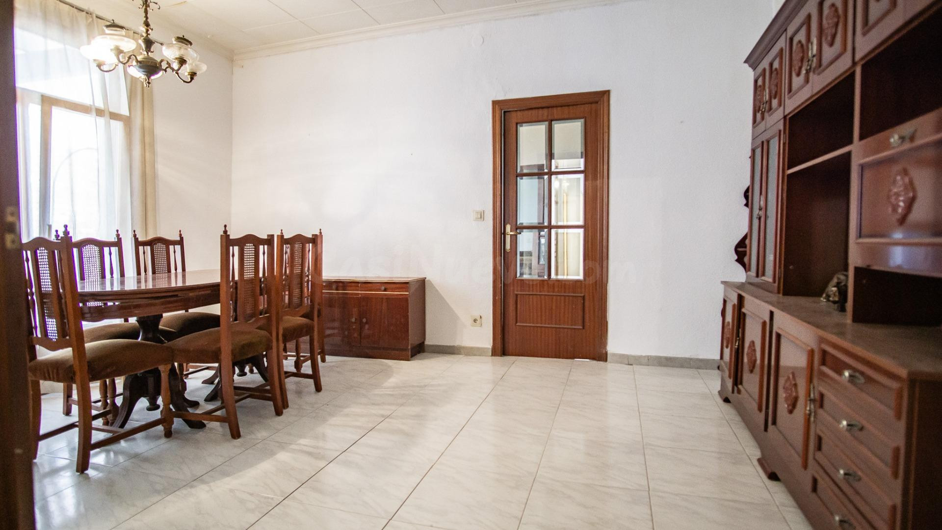 Piso de 151 m2 en primera planta junto al Ayuntamiento de El