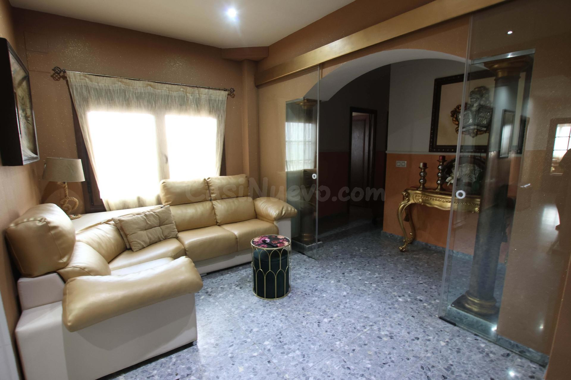 PISO PARA ENTRAR A VIVIR DE MAS DE 200 M, EN MONTIJO