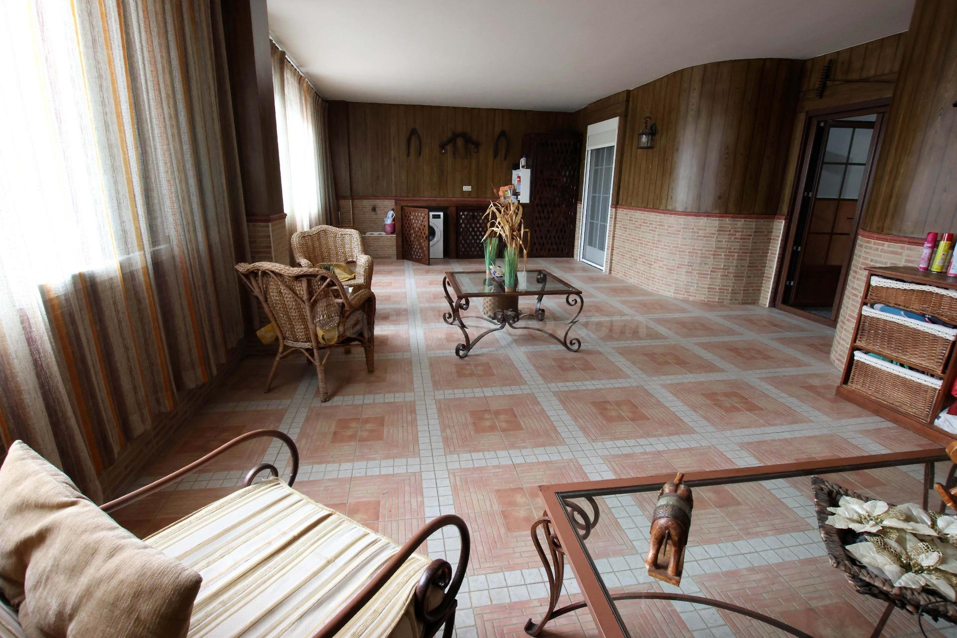 PISO PARA ENTRAR A VIVIR DE MAS DE 200 M, EN MONTIJO - foto 3