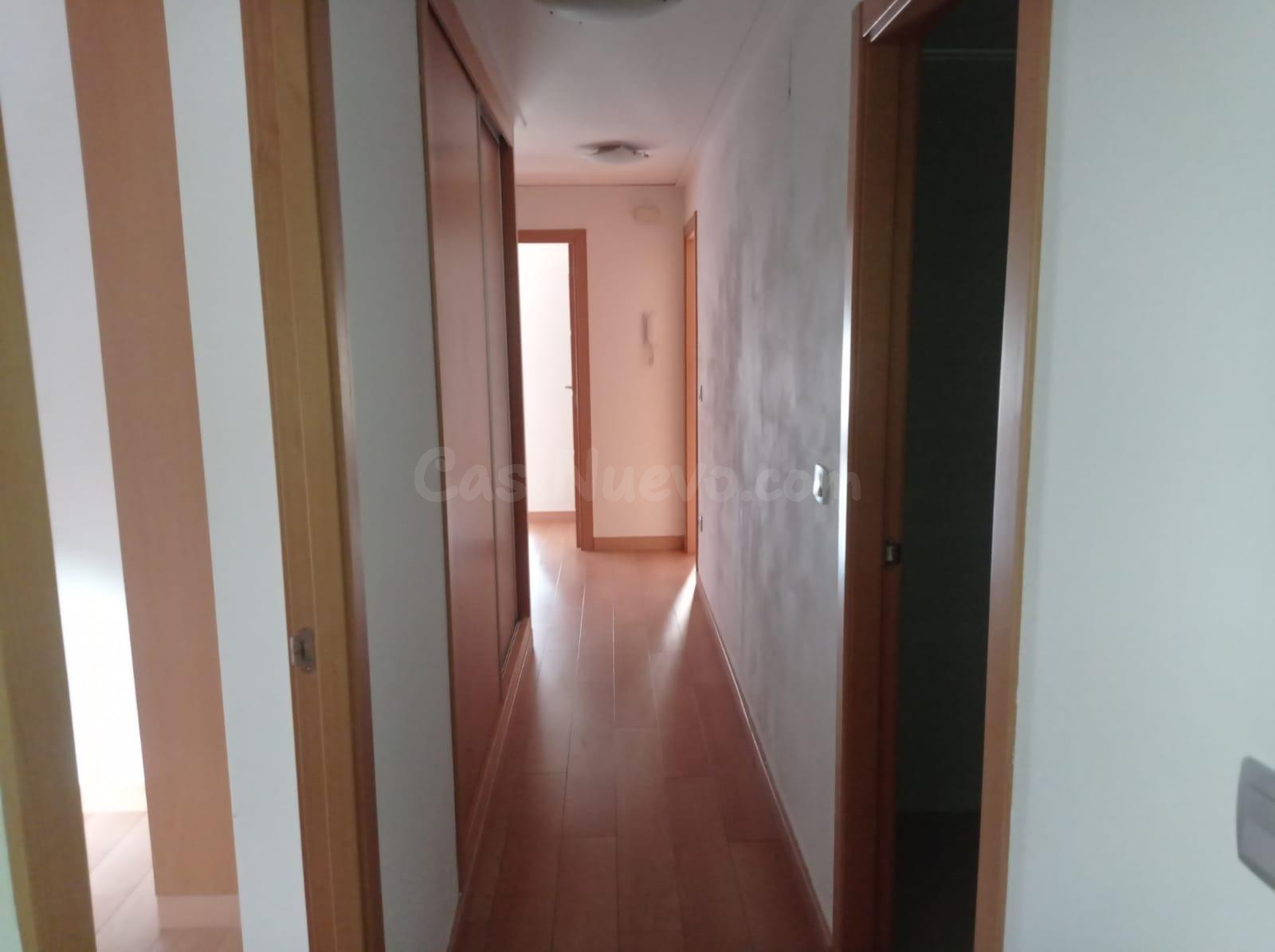 21 Inmobiliarias vende piso seminuevo , con garaje en plena  - foto 3