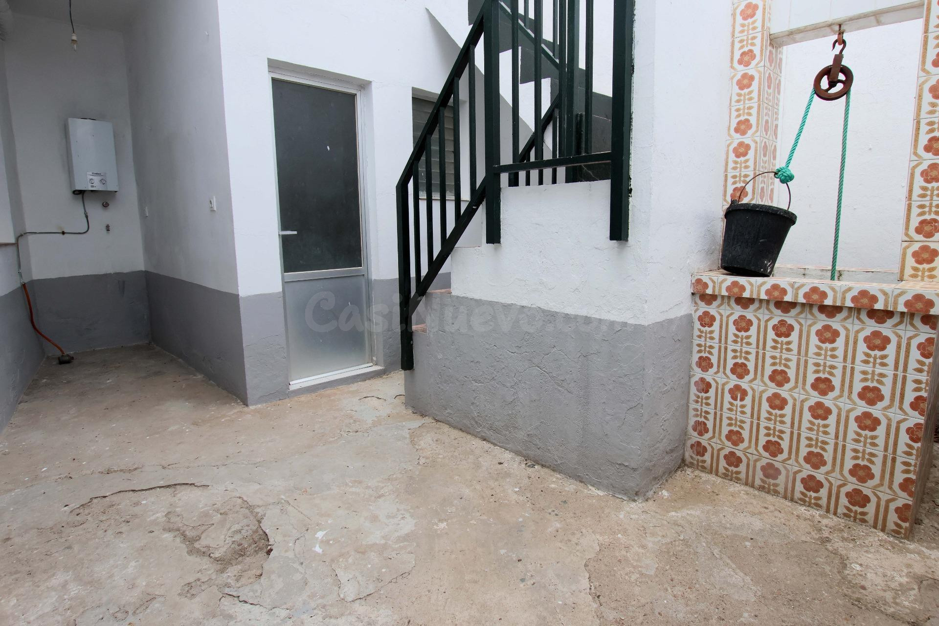 CASA EN ZONA EL VALLE - MONTIJO