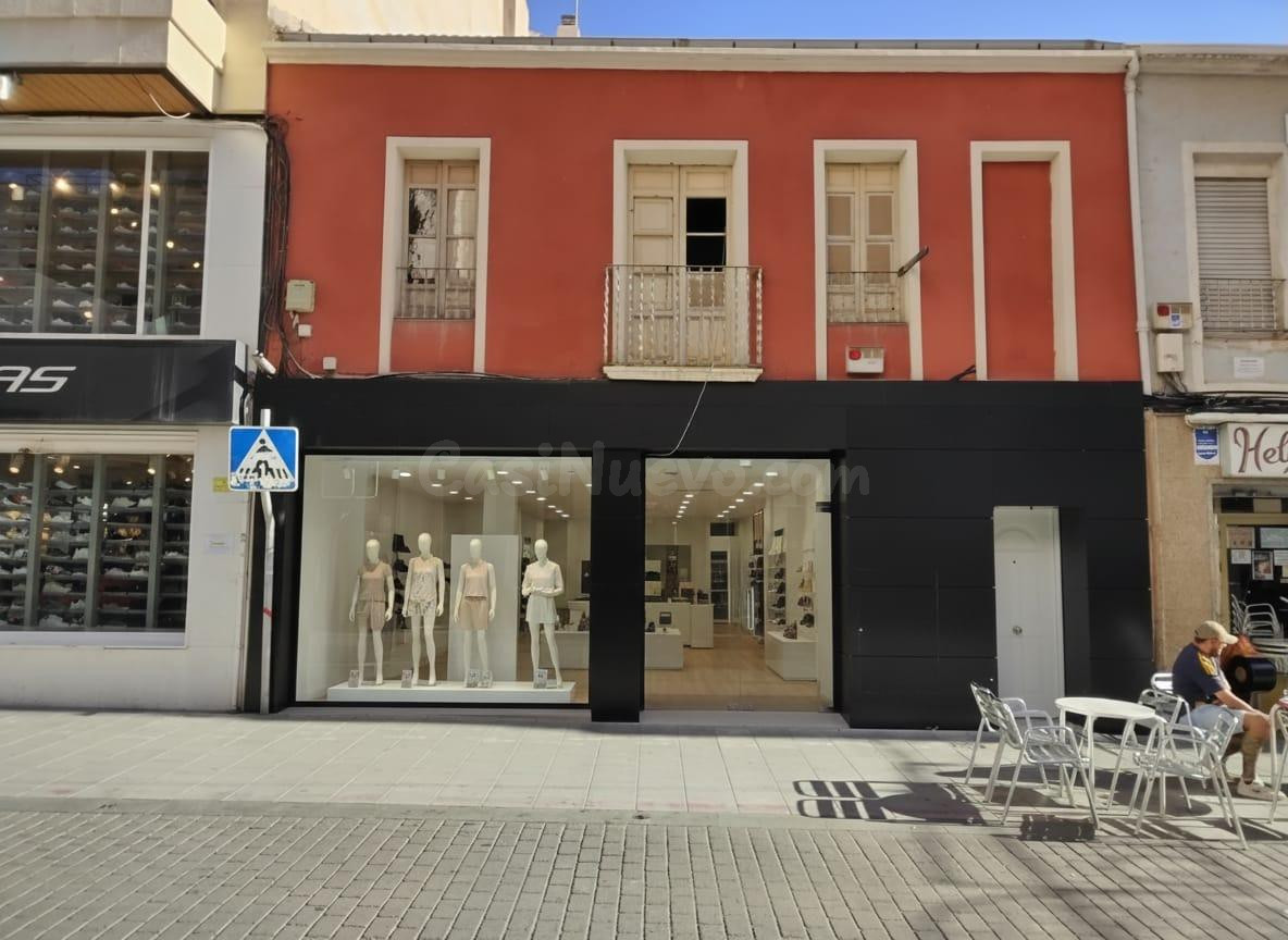 Local alquiler en pleno centro de Elda ideal para negocio