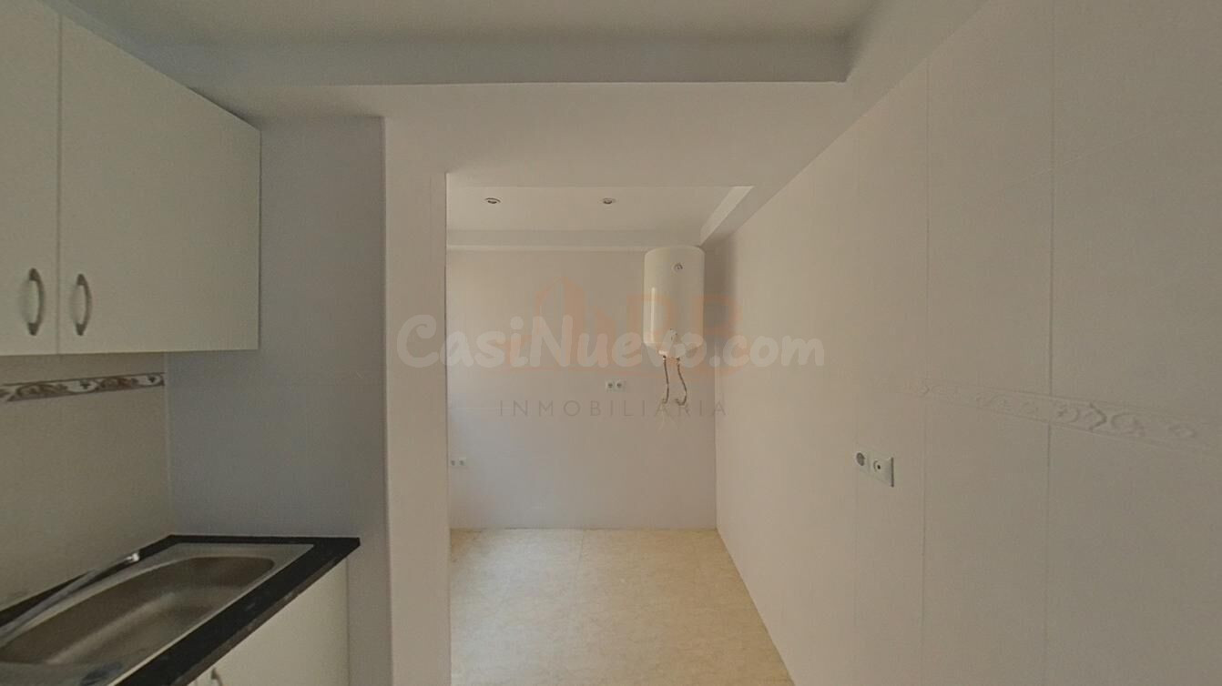 El piso que lo tiene todo: 4 habitaciones, terraza y reforma - foto 5