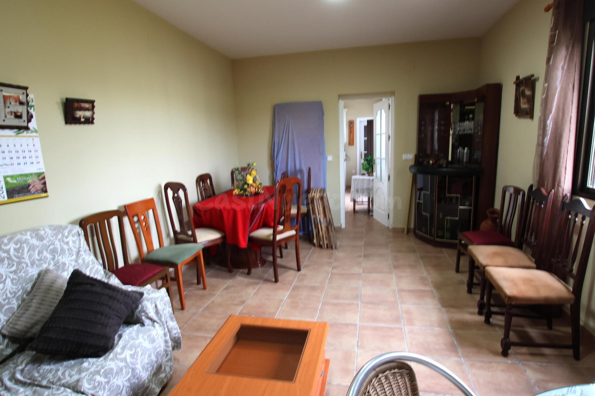 TERRENO CON CASITA A TAN SOLO 2 MINUTOS DE MONTIJO - foto 3
