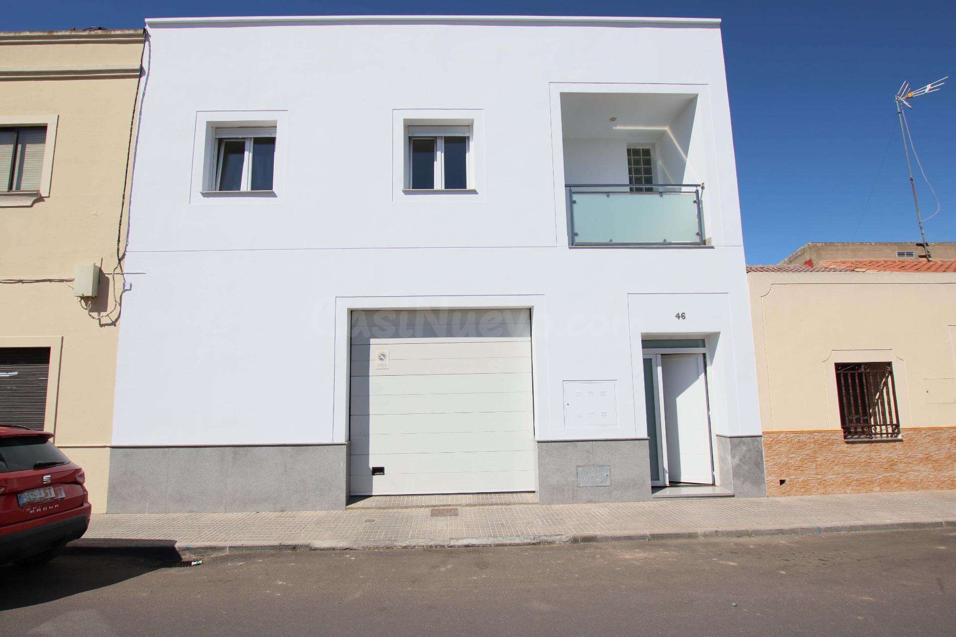Fantástico piso con patio y amplio garaje