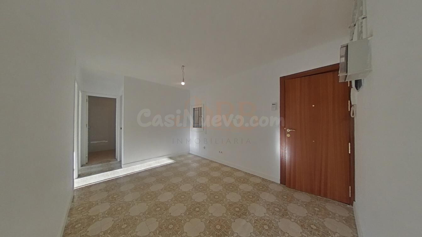GRAN OPORTUNIDAD EN EL CENTRO DE VILADECANS - foto 2