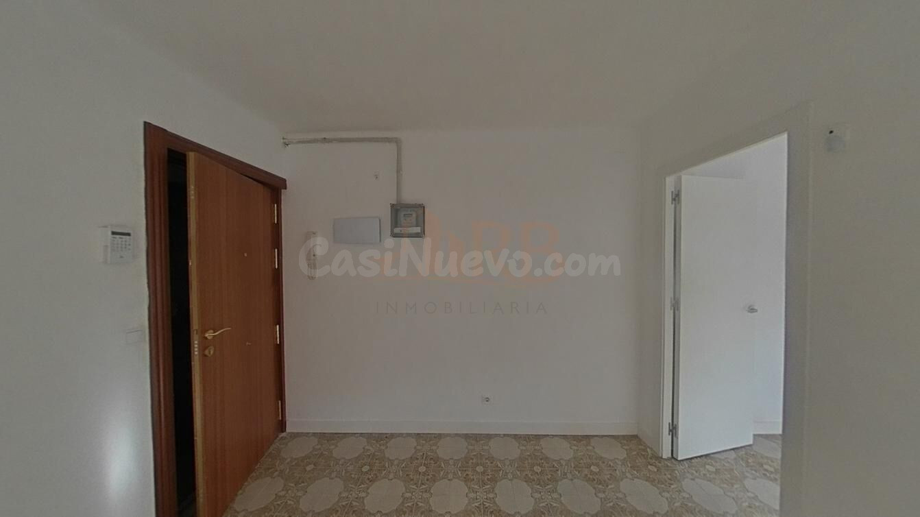 GRAN OPORTUNIDAD EN EL CENTRO DE VILADECANS - foto 3