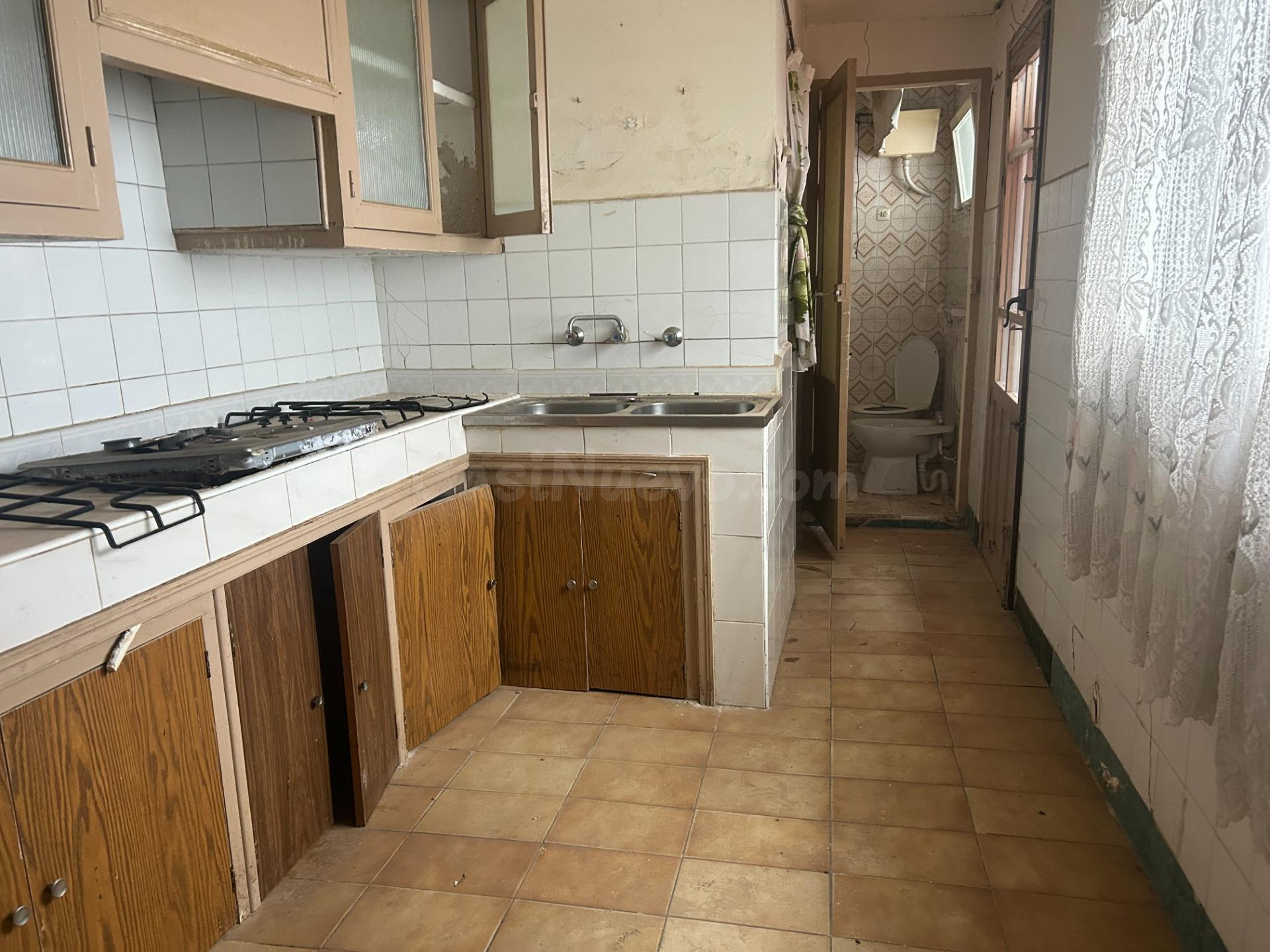 Casa entera para reforma integral en el centro de Don Benito - foto 2