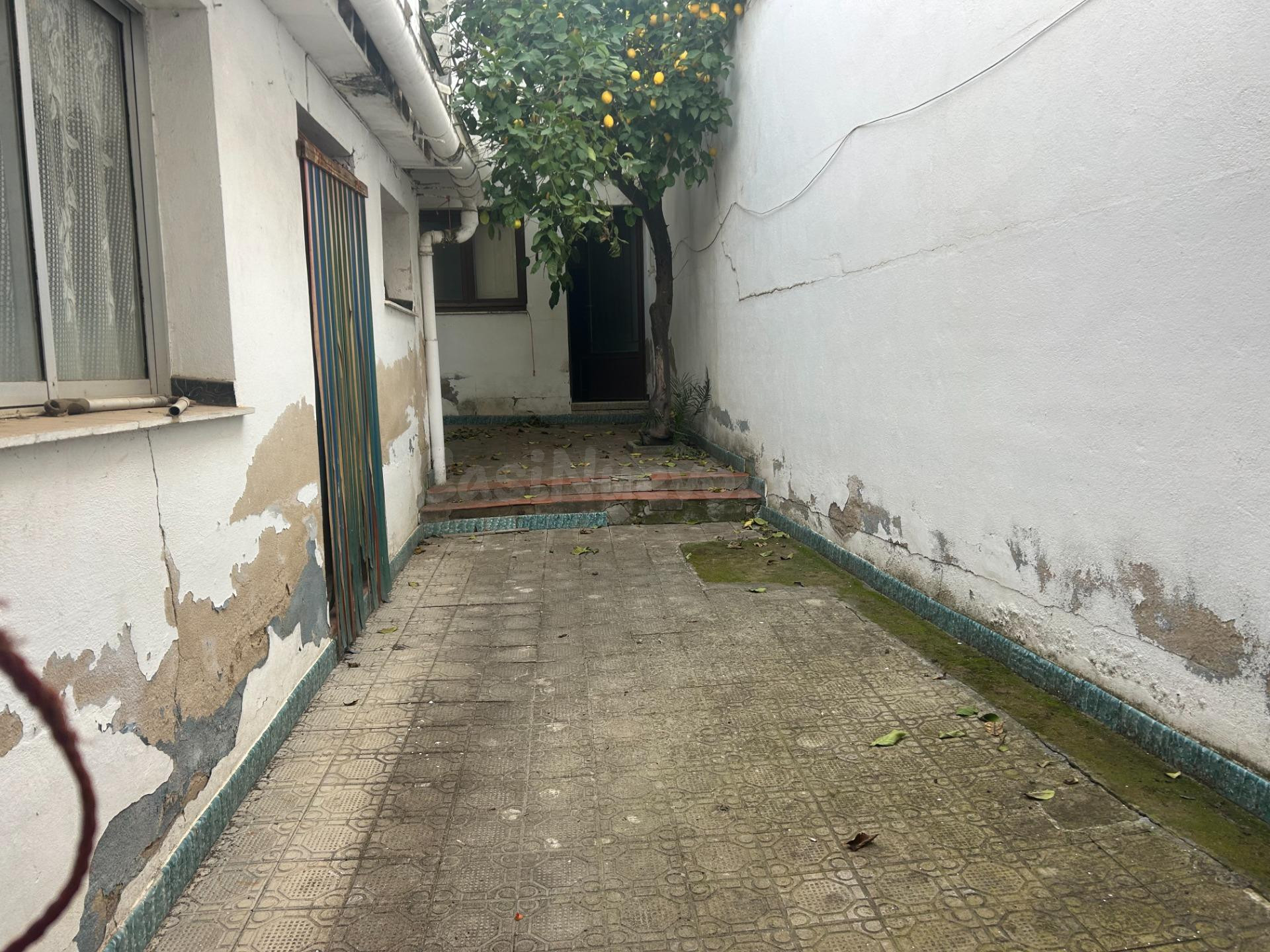 Casa entera para reforma integral en el centro de Don Benito - foto 3