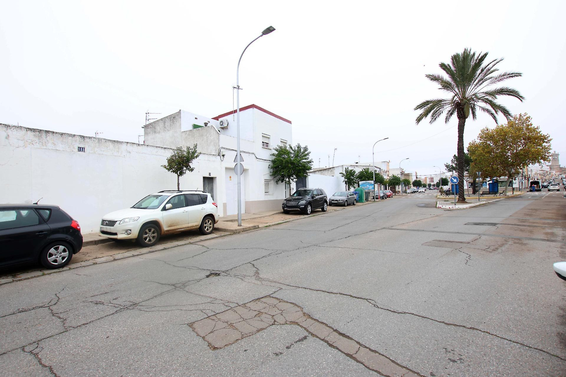 SOLAR EN ZONA DE TRÁNSITO DE MONTIJO - foto 5