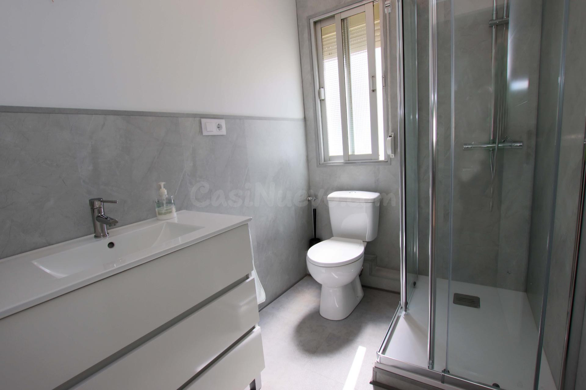 Piso en San Fernando ¡Gran terraza y muebles a estrenar! - foto 3