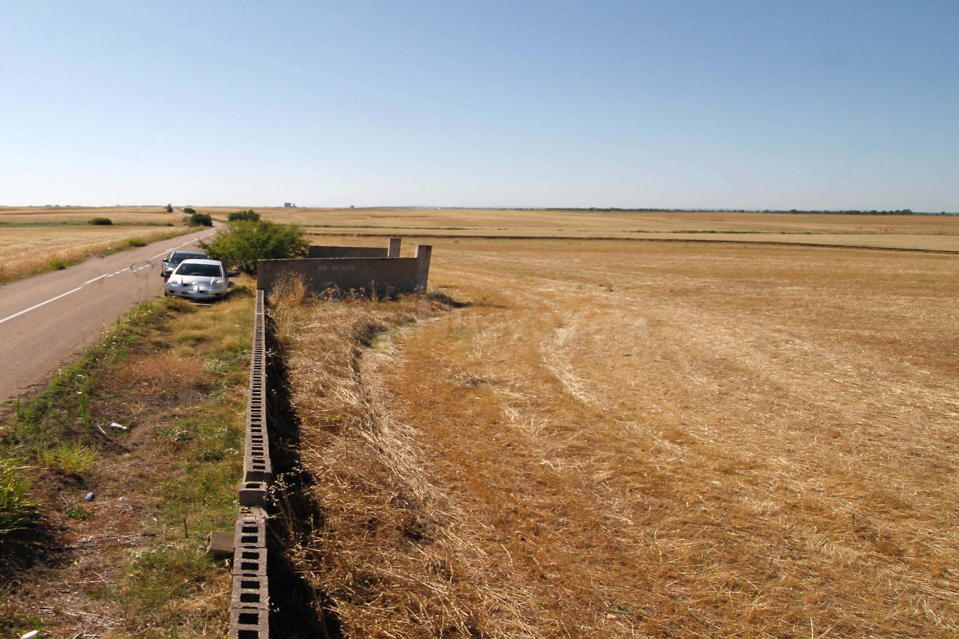 Terreno de 40.000 m junto Urb. Río Caya - foto 3