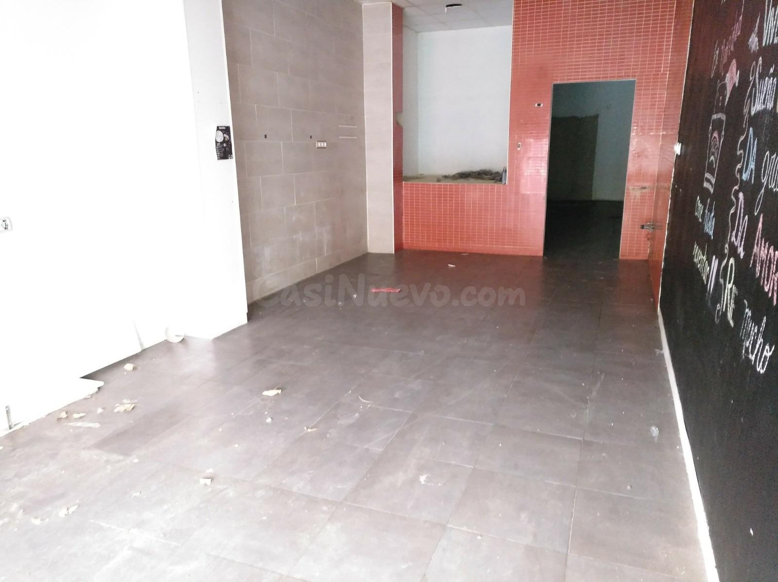 LOCAL COMERCIAL EN CALLE CORREDERA - foto 4