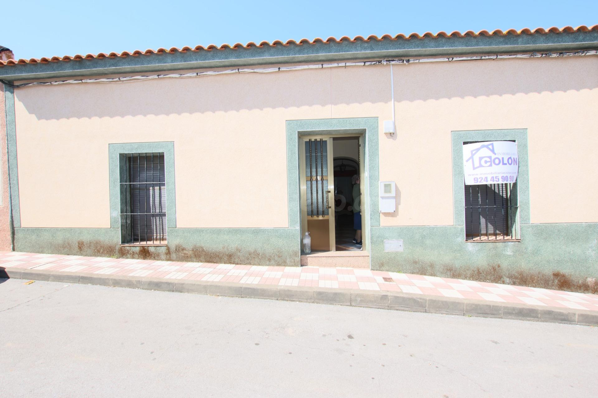 CASA EN PLANTA BAJA PARA ENTRAR A VIVIR, LOBÓN - foto 3