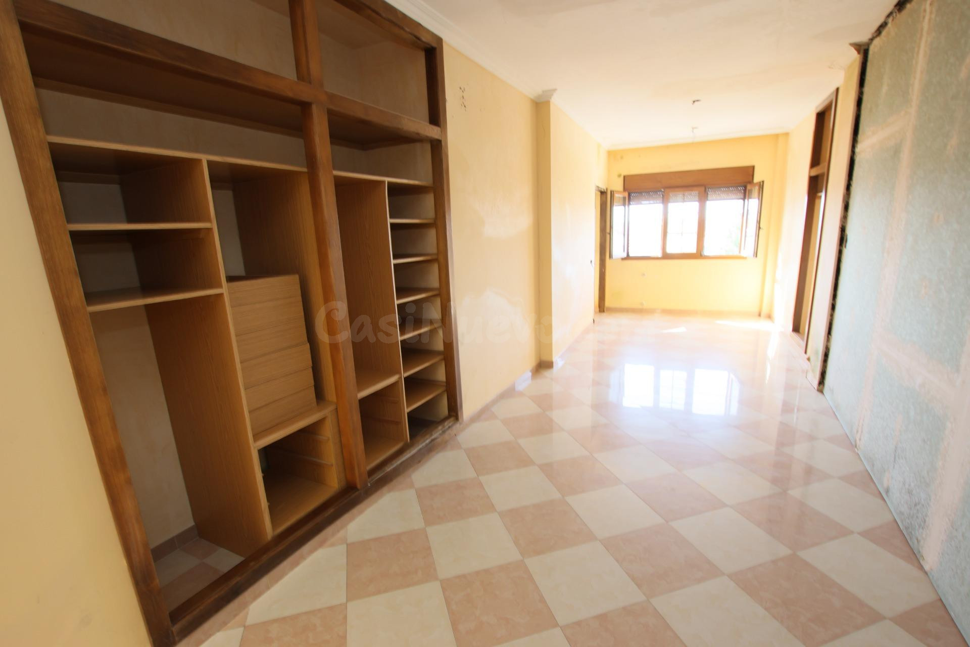 PRECIOSA CASA A POCOS METROS DEL CENTRO.(MONTIJO) - foto 4