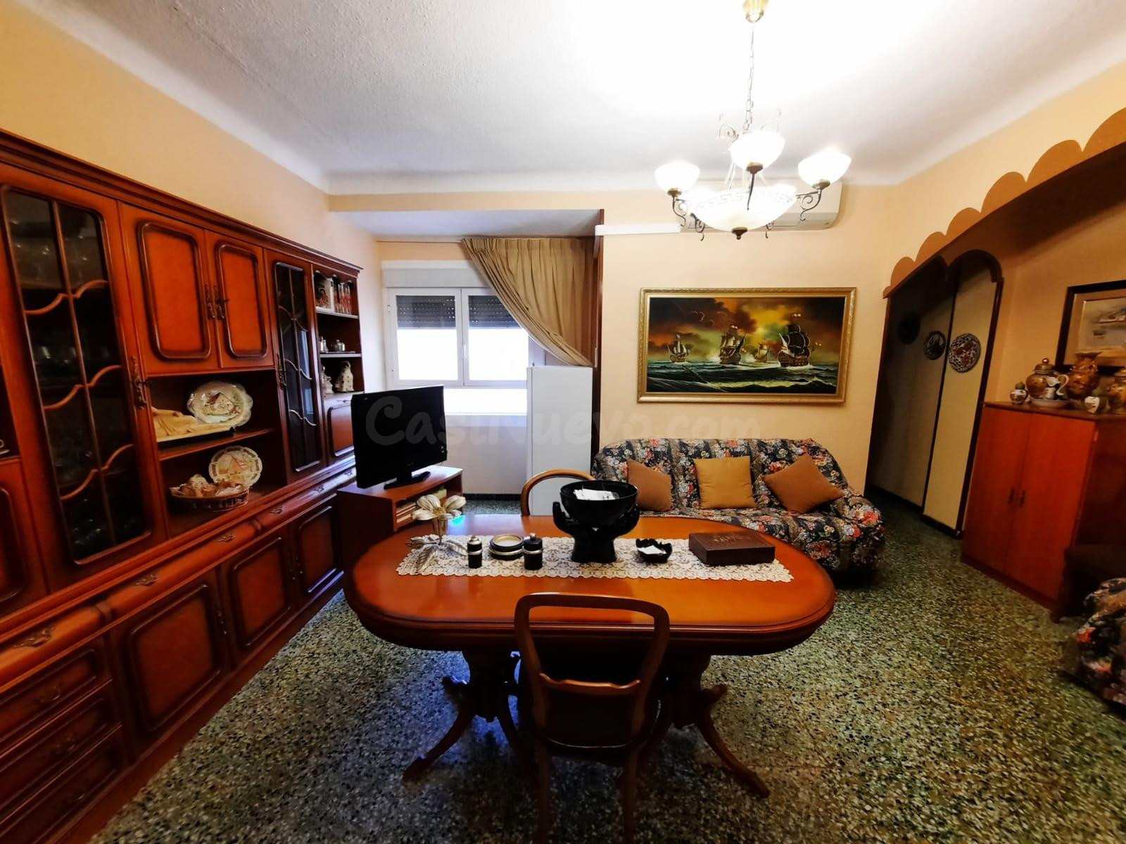 Amplio Piso en Almansa - Zona San Roque - foto 4