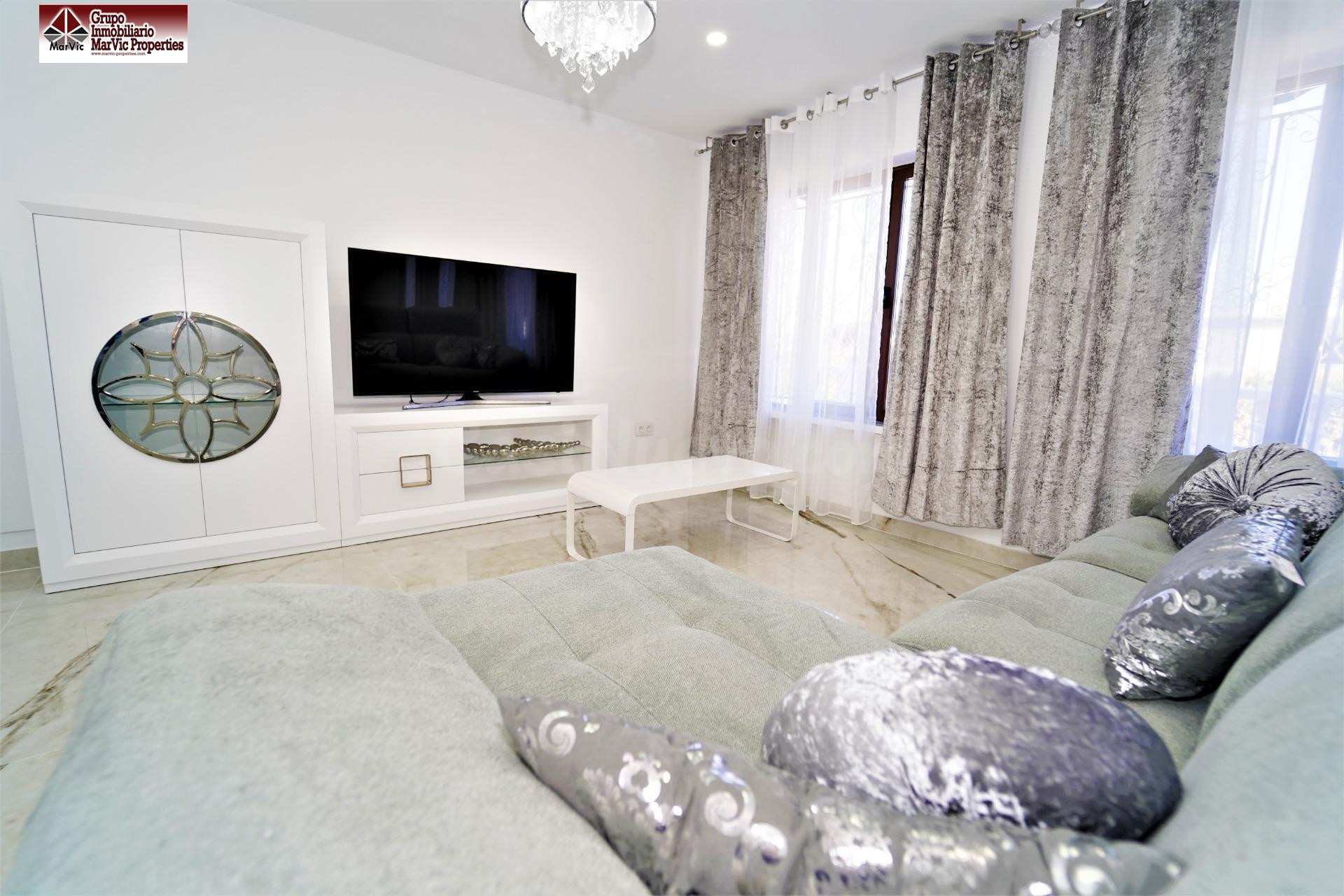 Se vende este impresionante chalet en la zona de La Nucía - foto 3