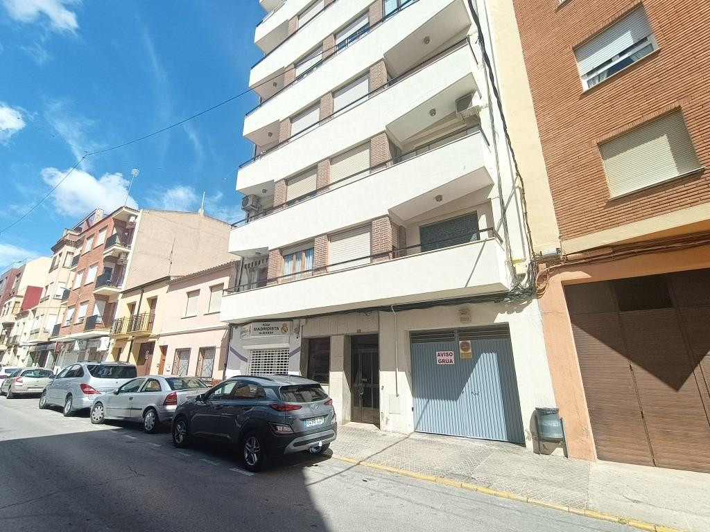 Amplio y Luminoso Piso en Almansa - €119.500