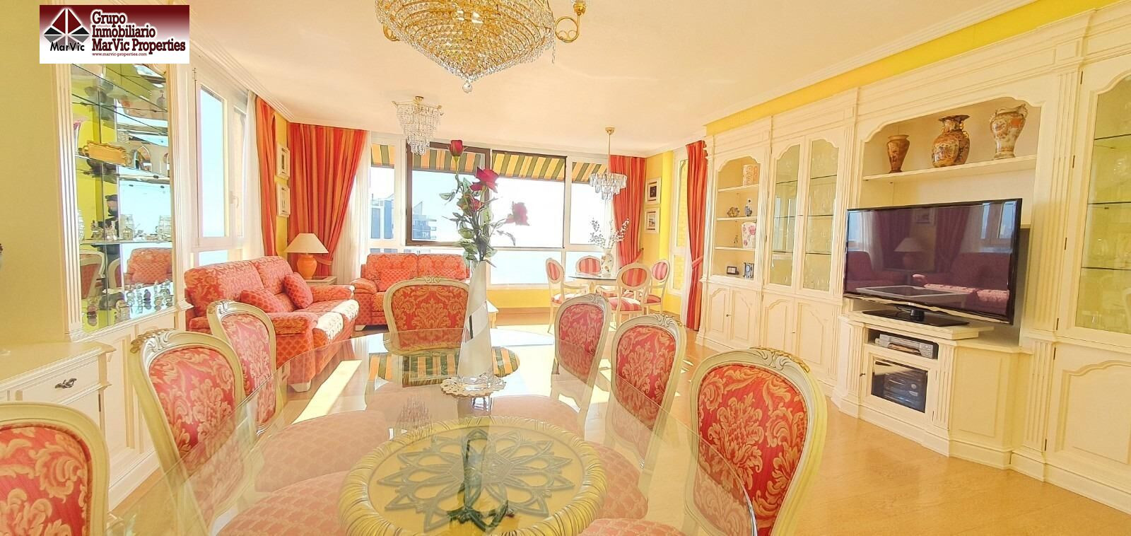Piso en venta en Coblanca 40 en la playa de poniente