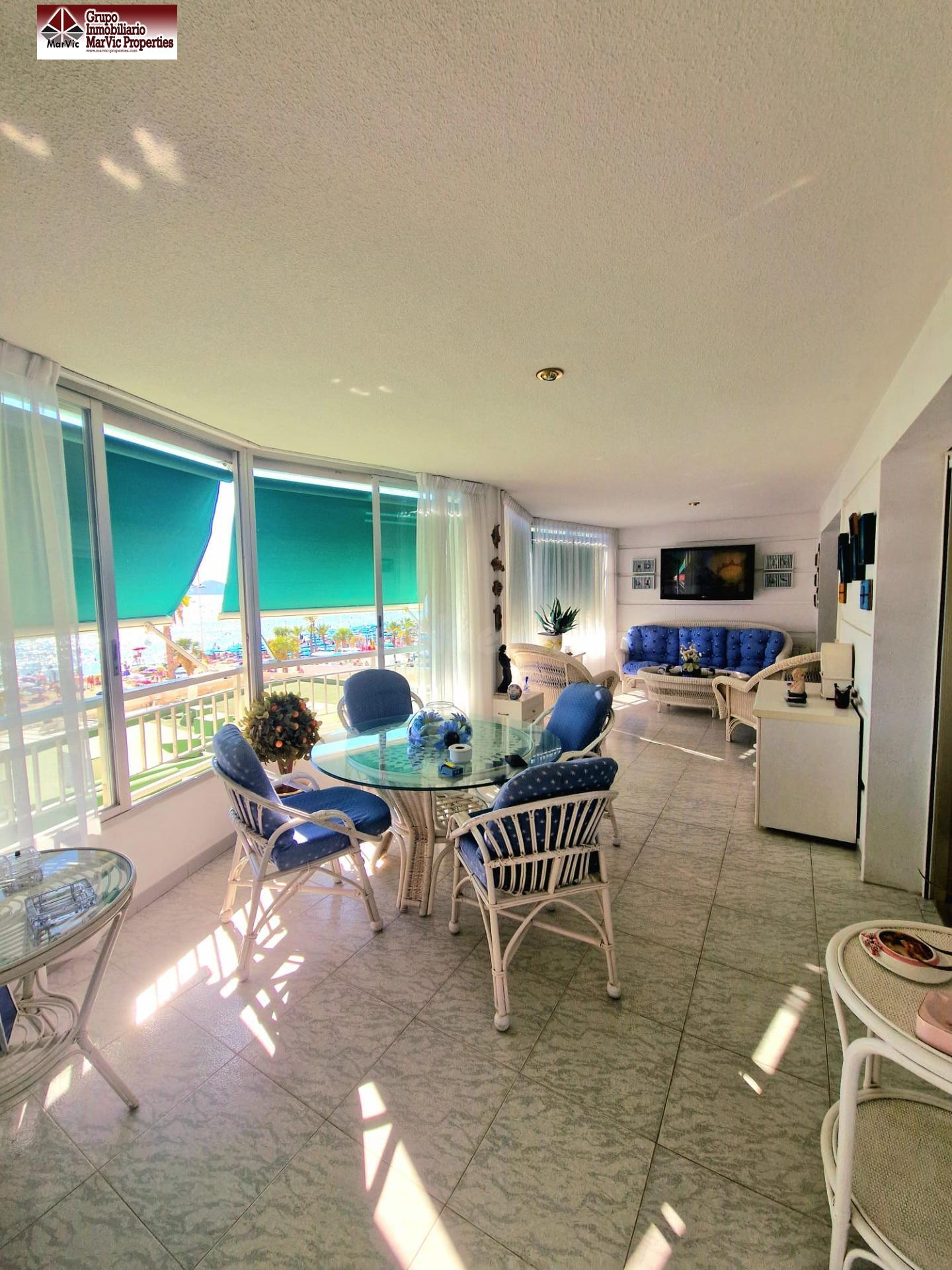 ¡Exclusivo Piso en Benidorm, 1ª Línea de Playa! - foto 4