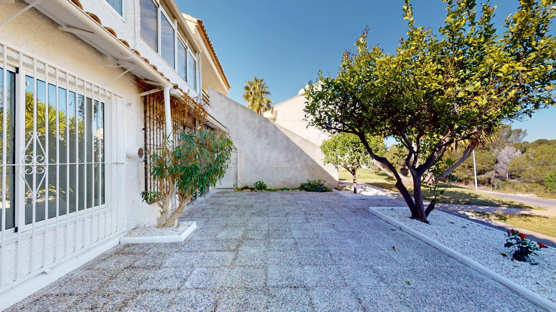 BUNGALOW EN VILLAMARTÍN REFORMADO, RIOJA