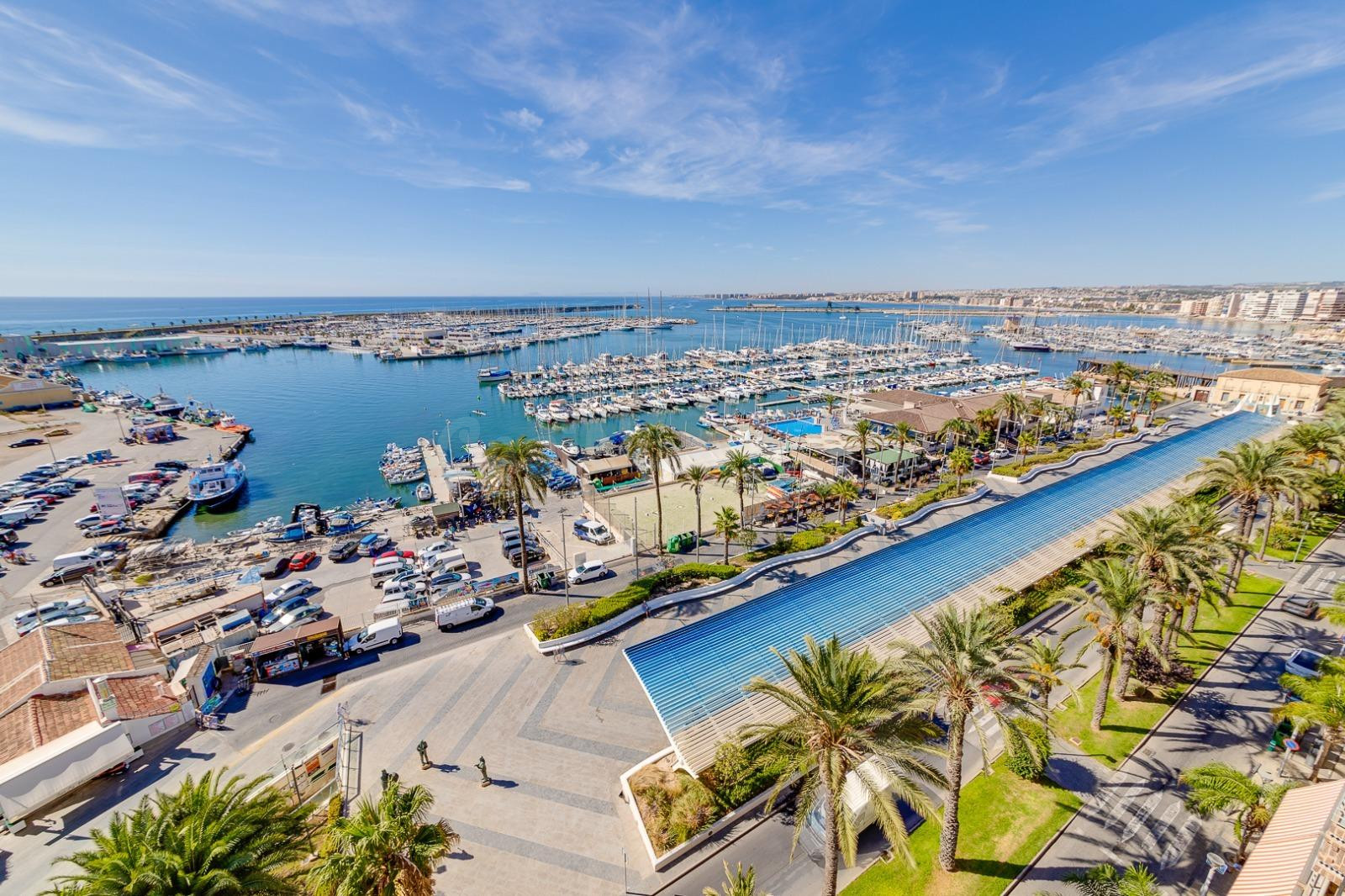 1ª LÍNEA, VISTAR AL MAR Y AL CENTRO DE OCIO PASEO DEL MAR - foto 4