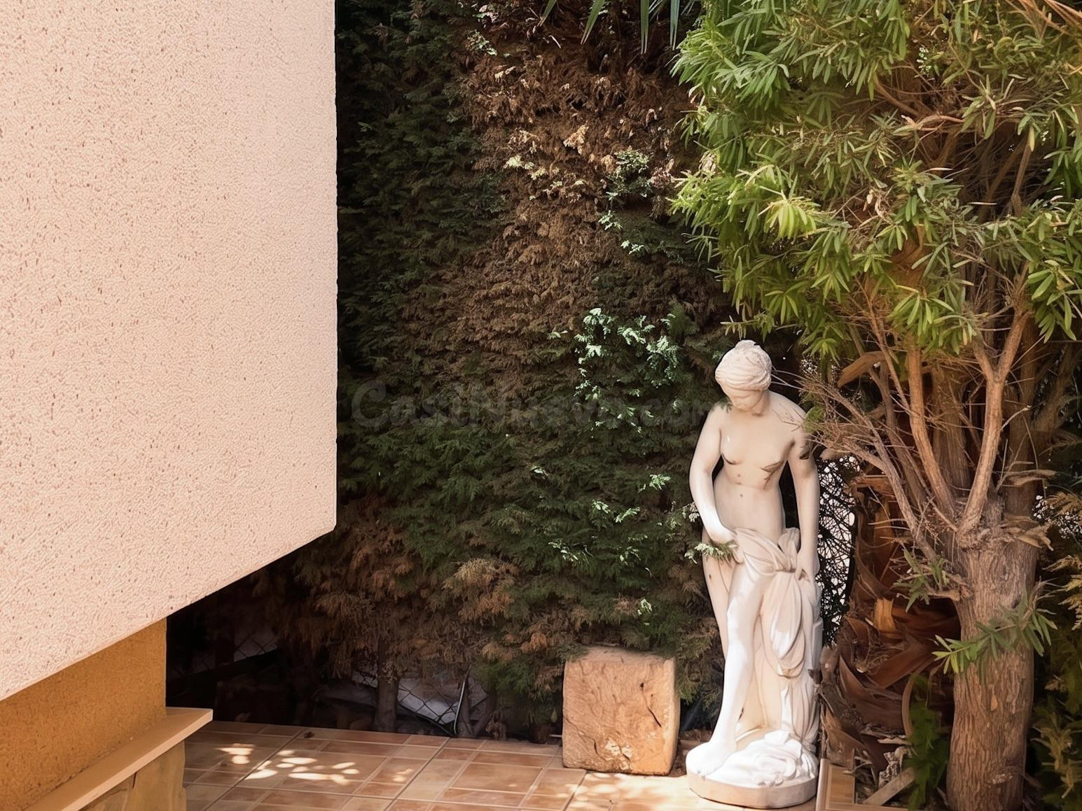 Chalet Independiente en Los Altos con piscina y jardines - foto 5