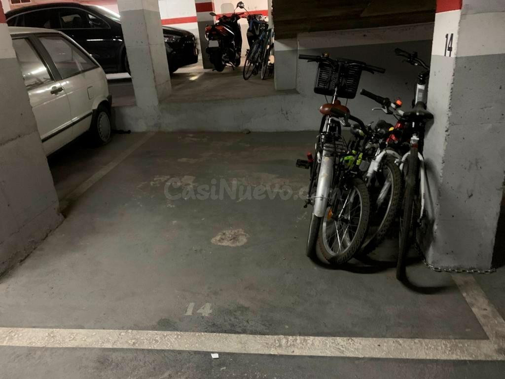 Vila Olímpica, plazas de parking y moto - foto 5