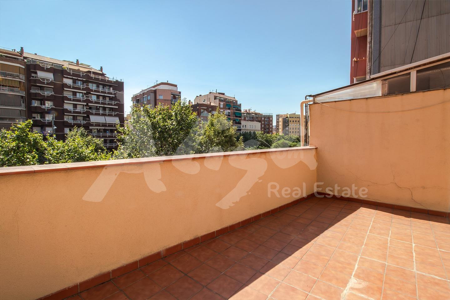 Edificio residencial de propiedad única con amplias terrazas - foto 5