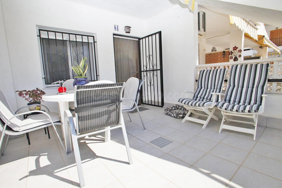 BUNGALOW BAJO EN LOS FRUTALES CON PISCINA - foto 2