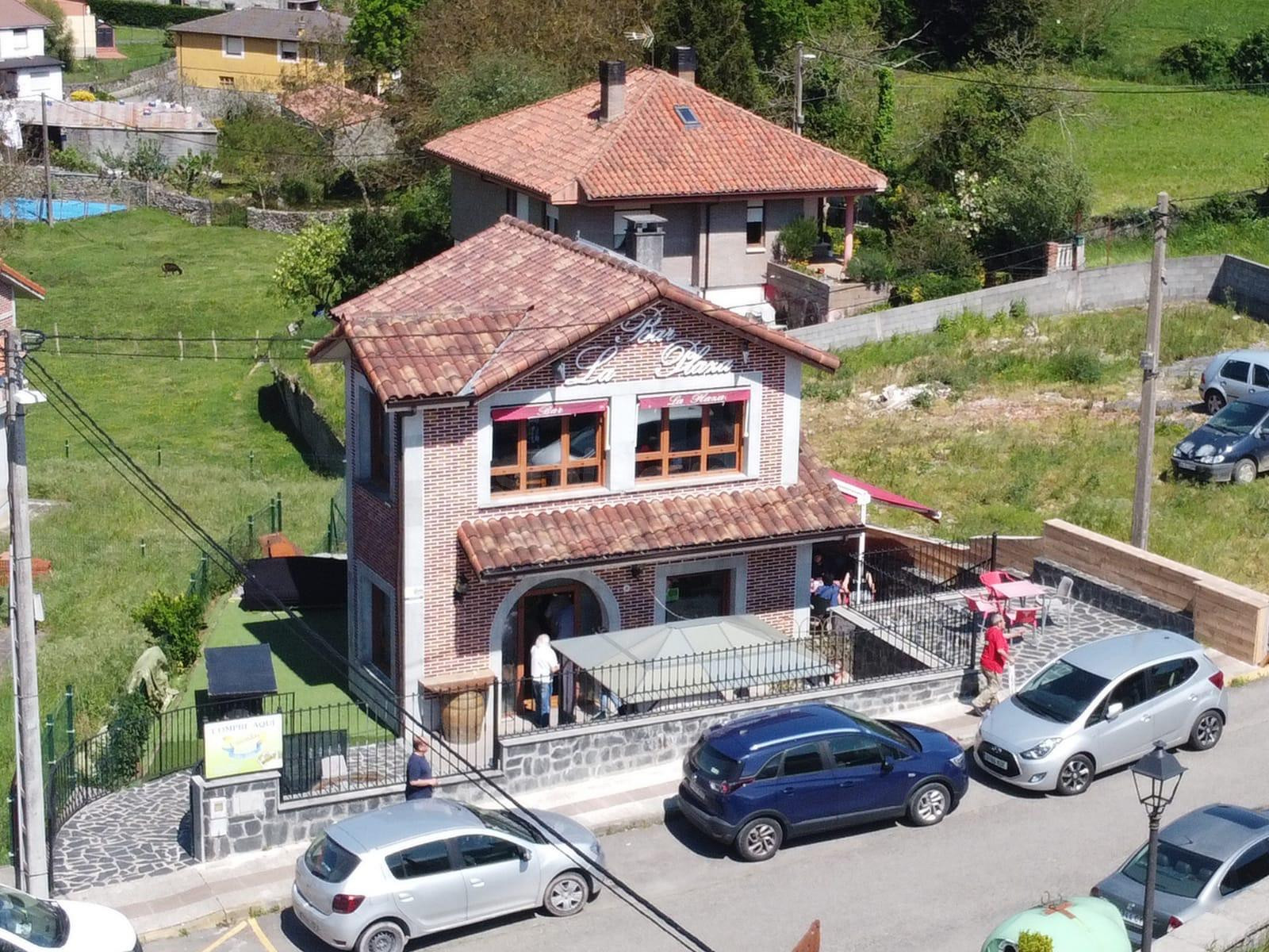 Chalet en Venta en Ogarrio, Cantabria | Ideal para Vivienda 