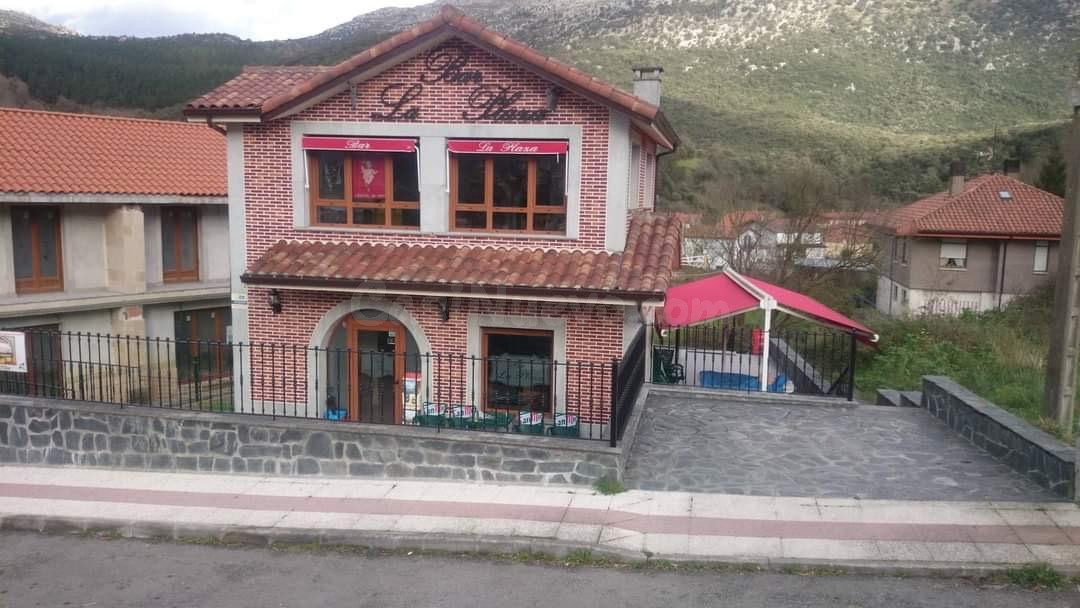 Chalet en Venta en Ogarrio, Cantabria | Ideal para Vivienda  - foto 3