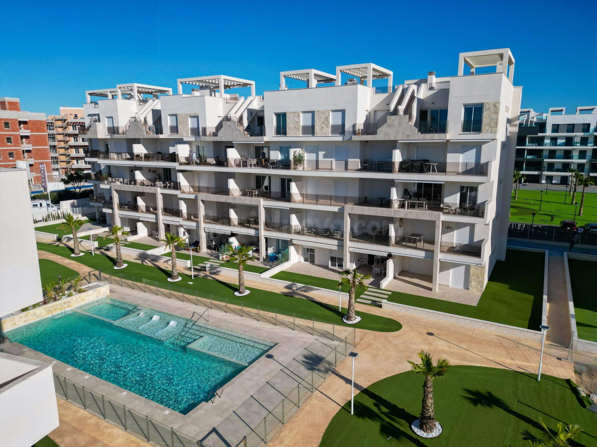 Apartamentos en El Raso, Guardamar del Segura – Un Residenci