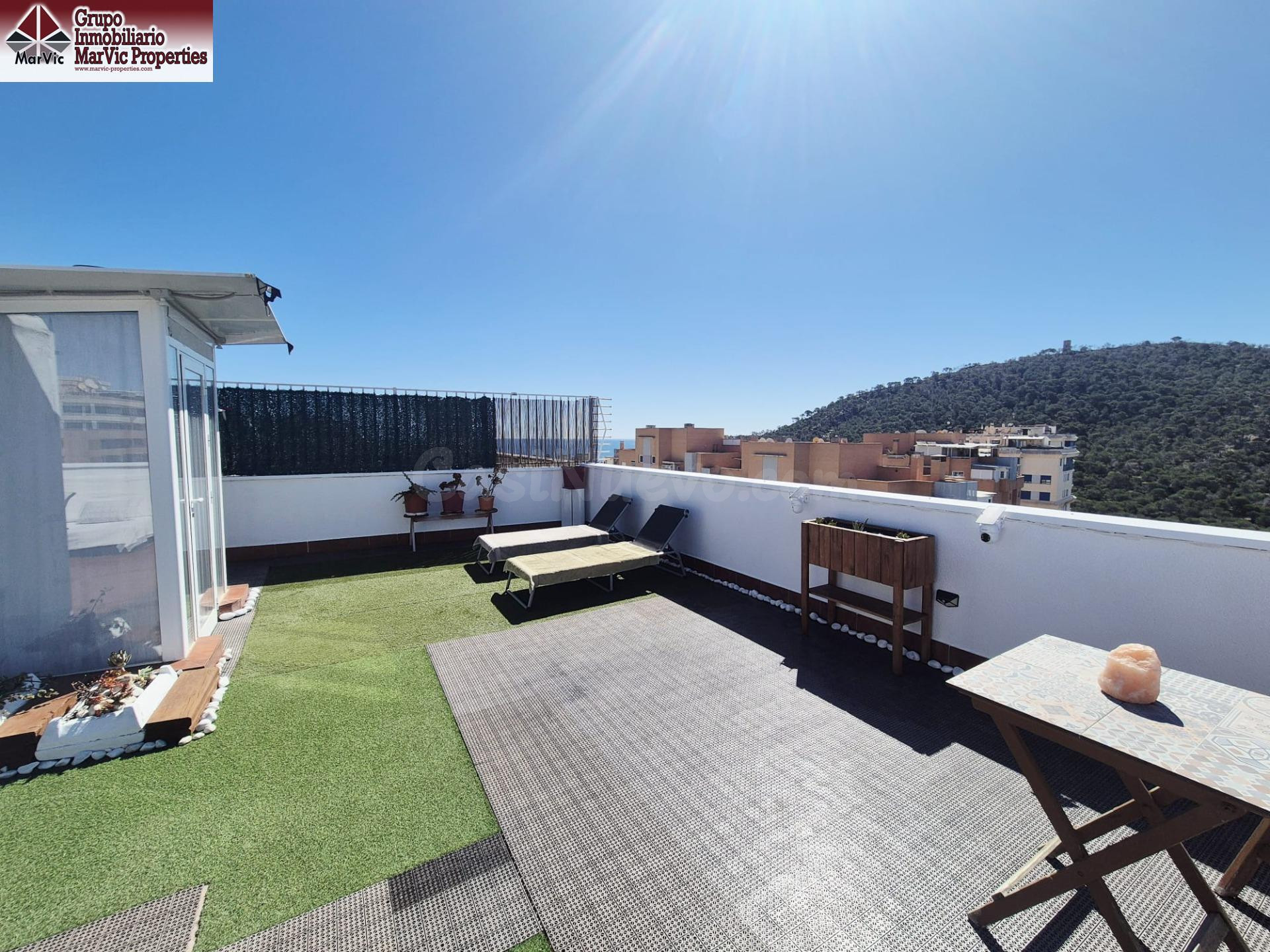 ¡Exclusivo Ático en Venta en Cala Villajoyosa!