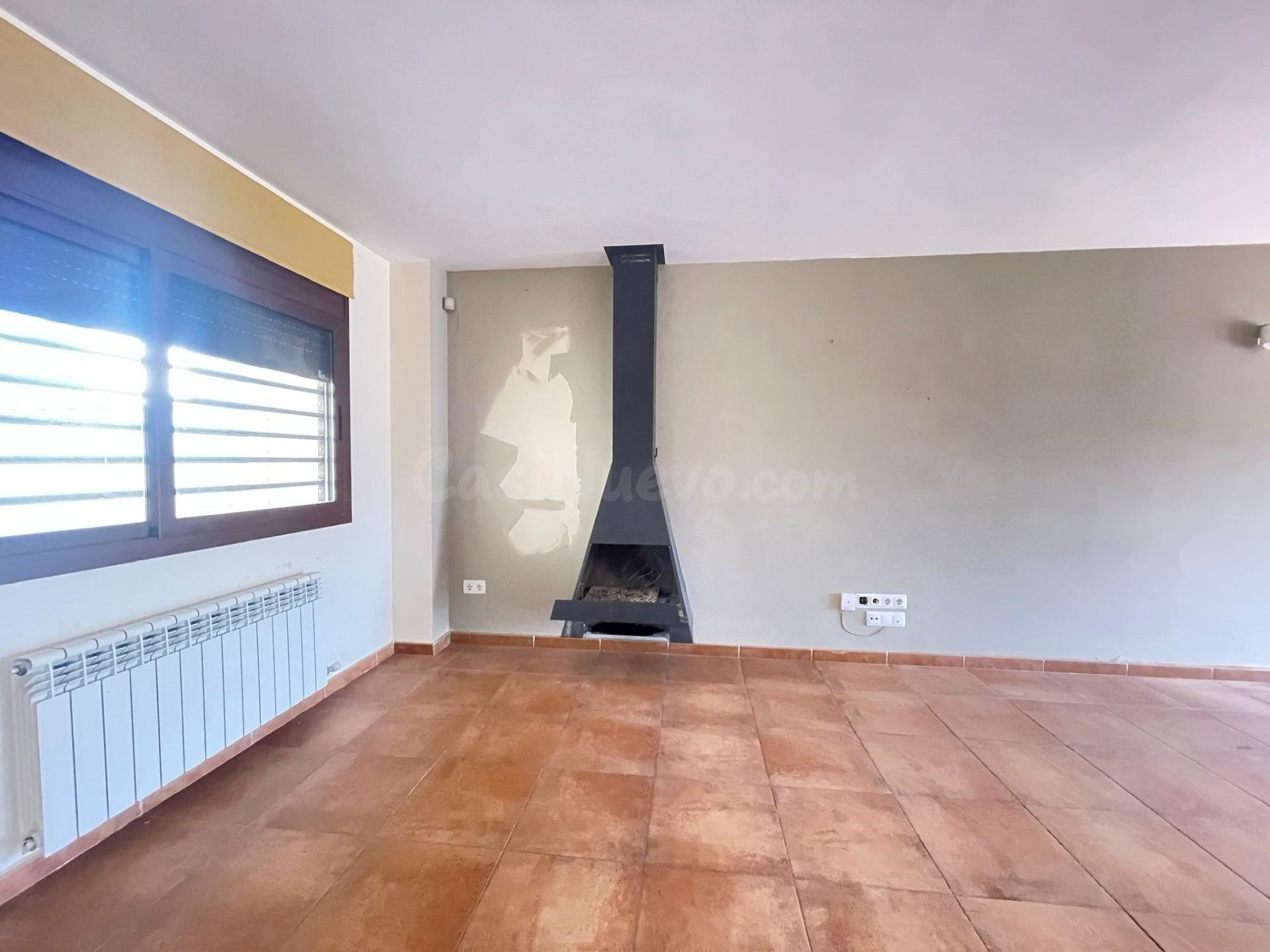Casa unifamiliar con jardín en Sant Pere de Ribes – En perio - foto 3
