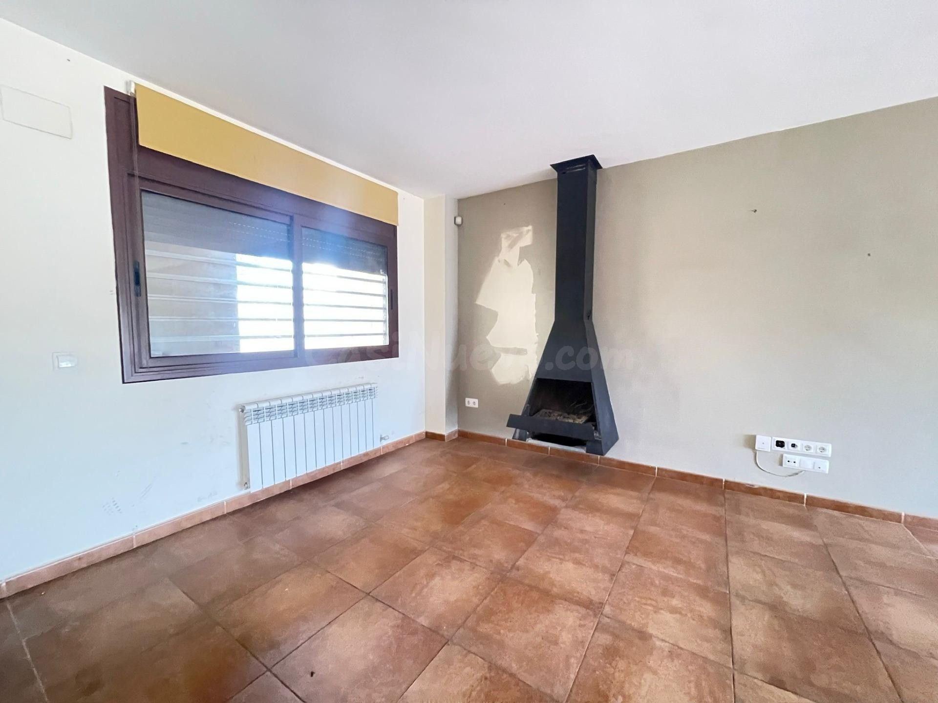 Casa unifamiliar con jardín en Sant Pere de Ribes – En perio - foto 4
