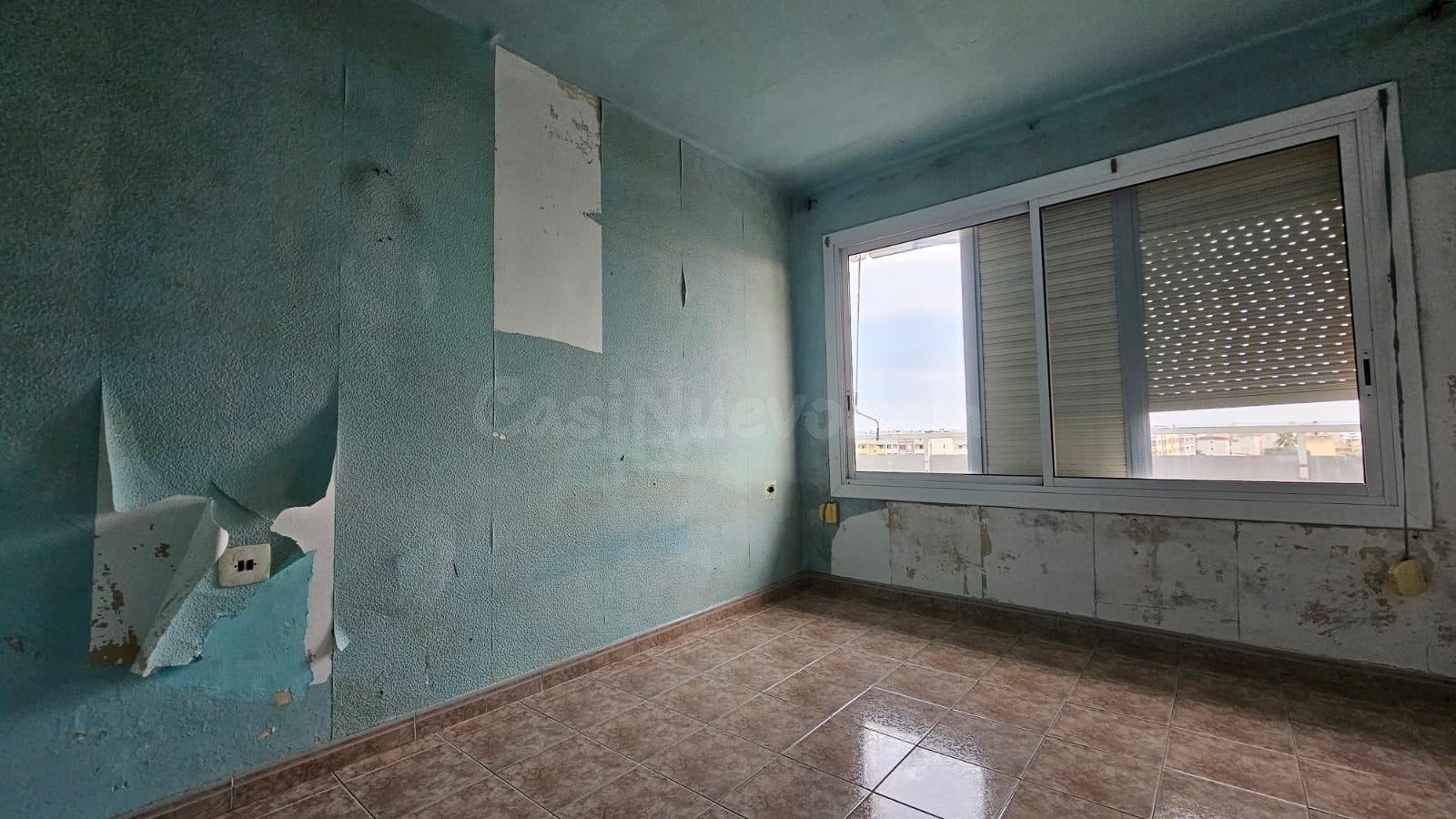Piso en Cunit ocupado cerca del mar - foto 4