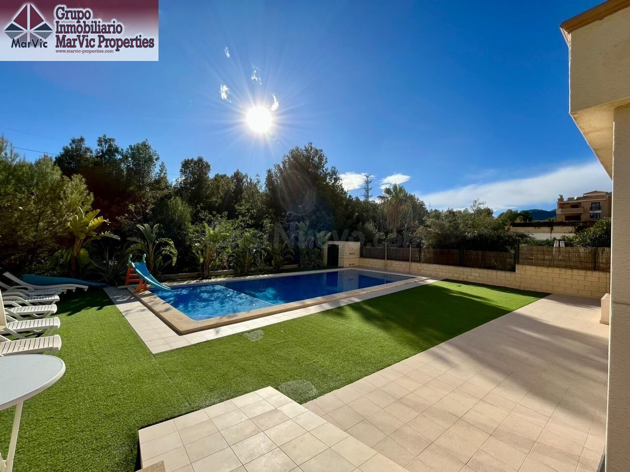 ESPECTACULAR CHALET EN LA NUCIA