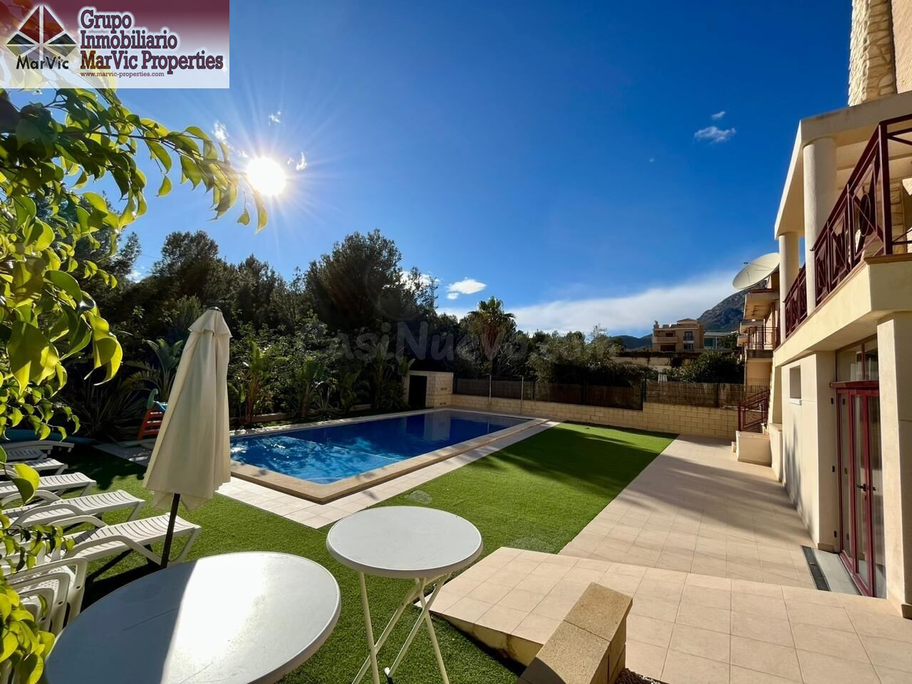 ESPECTACULAR CHALET EN LA NUCIA - foto 4