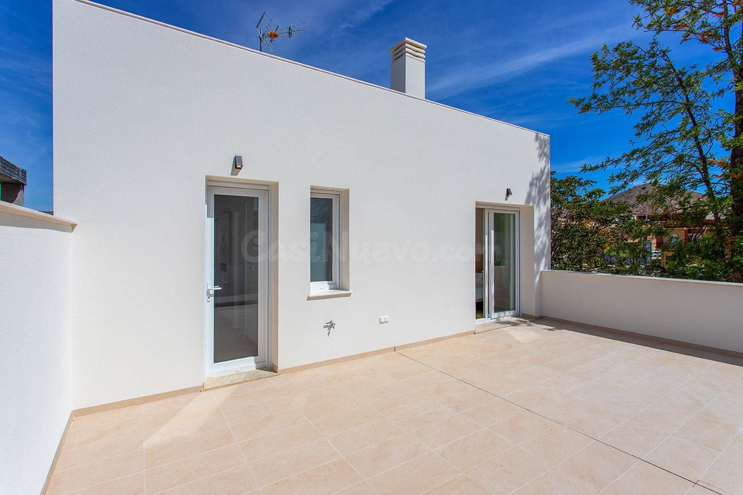 Villa de obra nueva en Hondón de las Nieves – Diseño moderno - foto 2