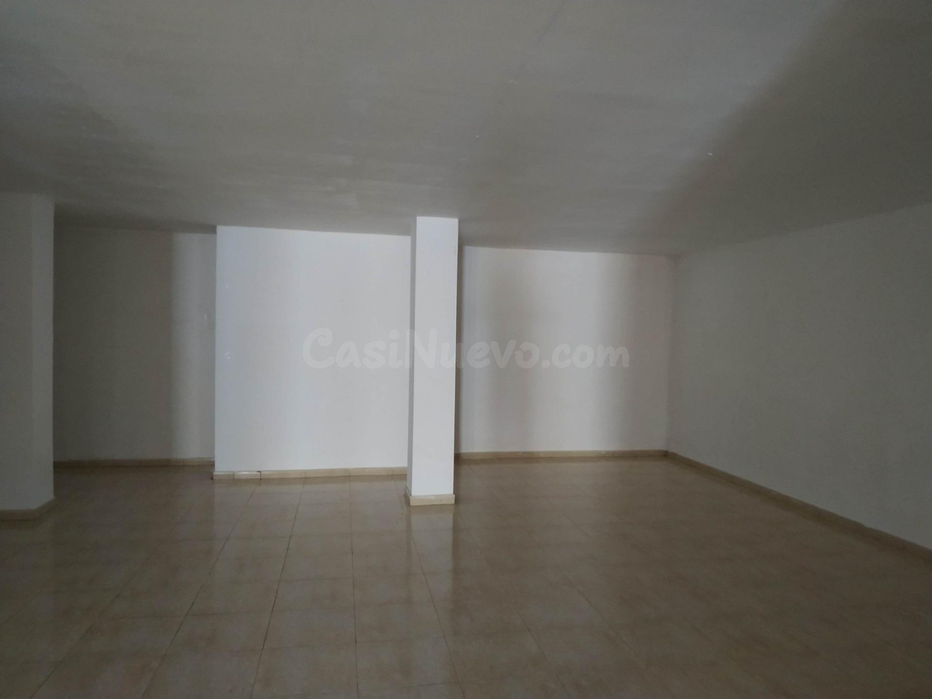 Locales en venta en finca seminueva en Segur de Calafell - foto 3