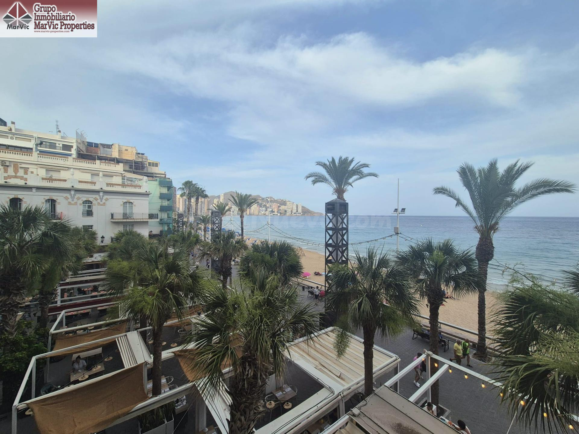 ¡Oportunidad en Primera Línea de Playa en Benidorm! - foto 3