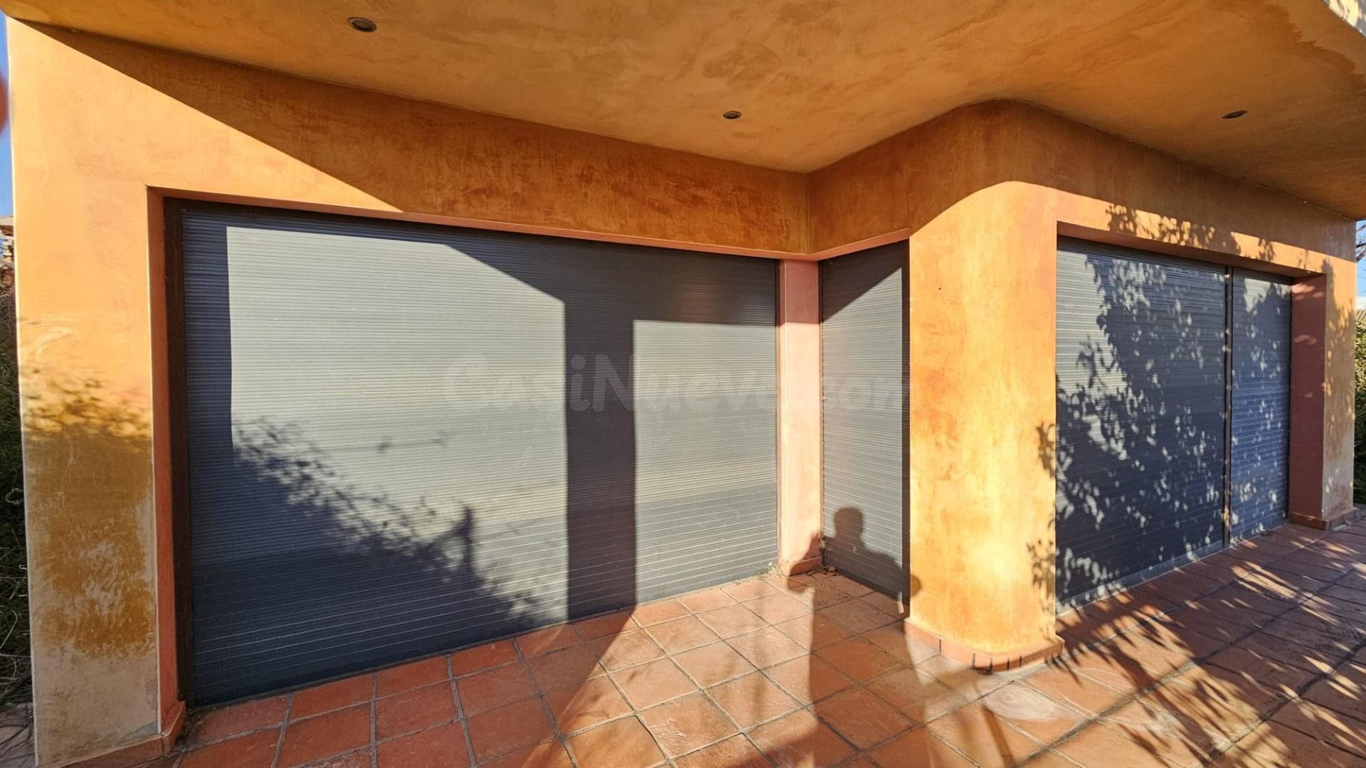 CHALET EN VENTA EN LLORENÇ DEL PENEDES - foto 2