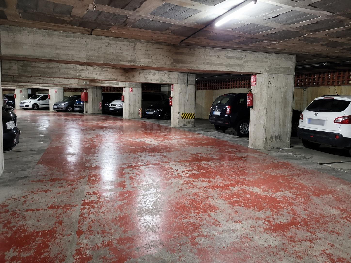 NUEVA OPORTUNIDAD DE INVERSIÓN | 11 PLAZAS DE APARCAMIENTO E - foto 4