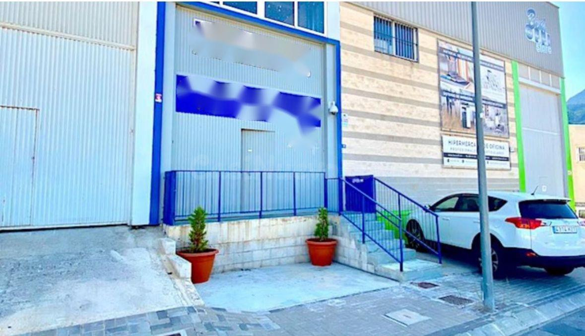 NAVE INDUSTRIAL EN LA NUCIA