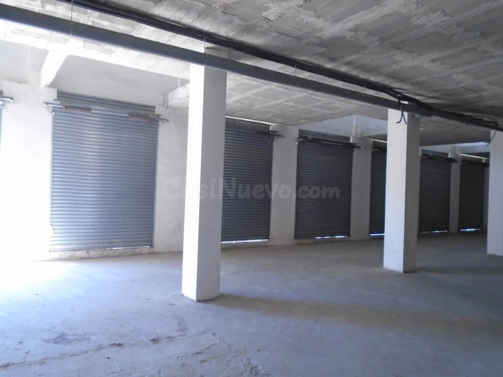 LOCAL EN VENTA EN TORREDEMBARRA - foto 2