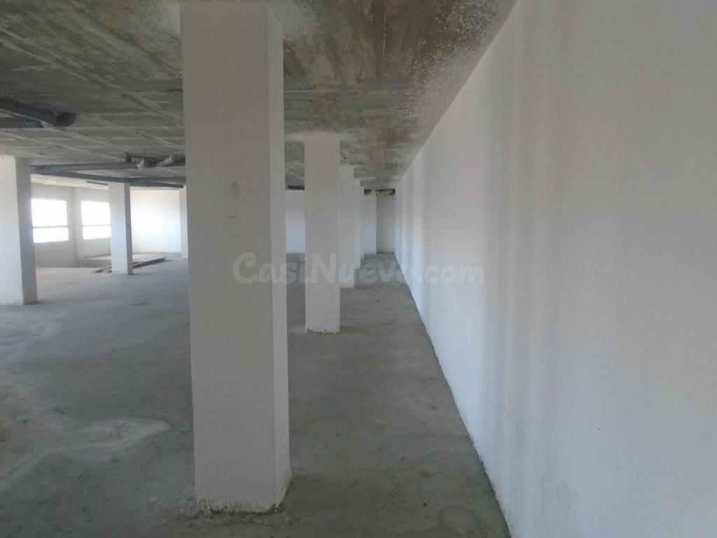 LOCAL EN VENTA EN TORREDEMBARRA - foto 5