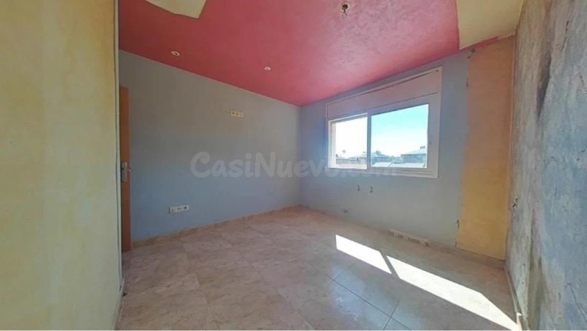 Amplio piso de 104 m2 en El Vendrell - foto 4