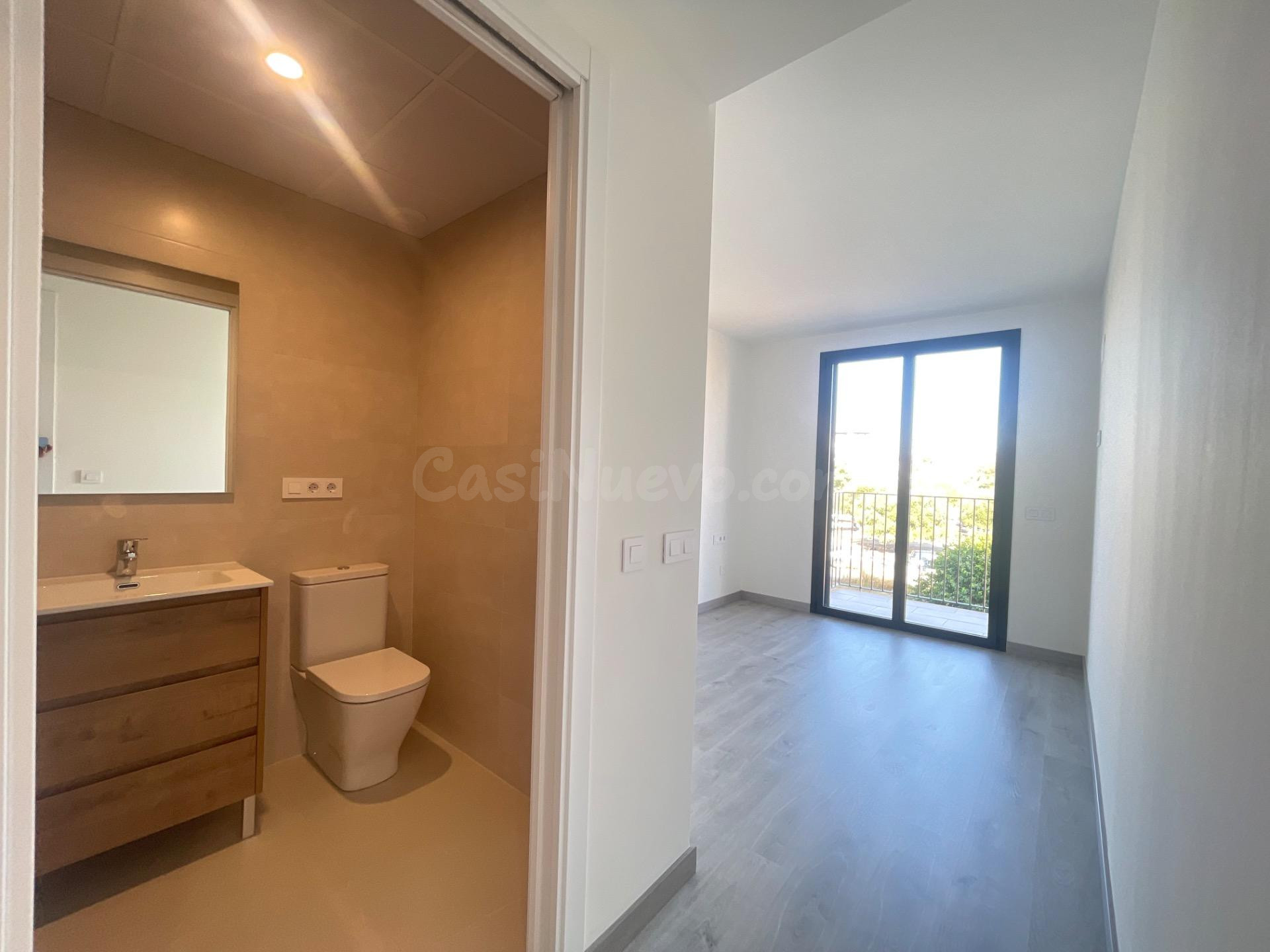 Vivienda a estrenar de 3 dormitorios en El Vendrell, amplia  - foto 5